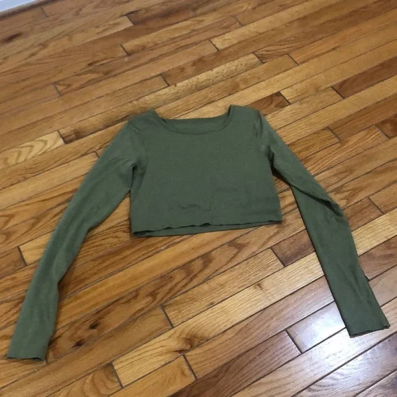 Lulu🍋 Ebb to Street Long Sleeve Bronze Green size 6 - Picture 3 of 13
